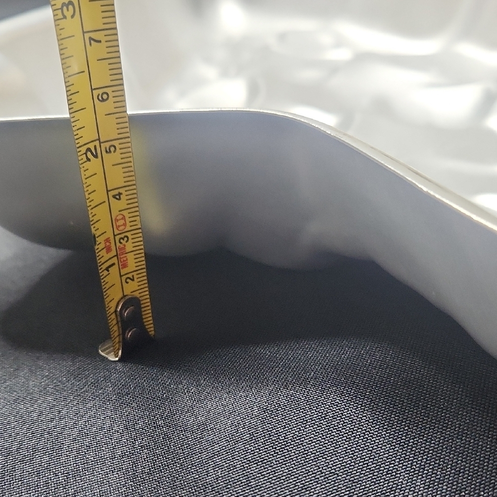 Wilton Cake Pan Baking Mold - Picture 6 of 6